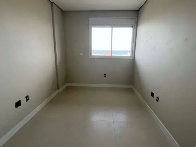 Imagem 9: Apartamento no Centro de Imbituba com Vista Mar e Localização Privilegiada