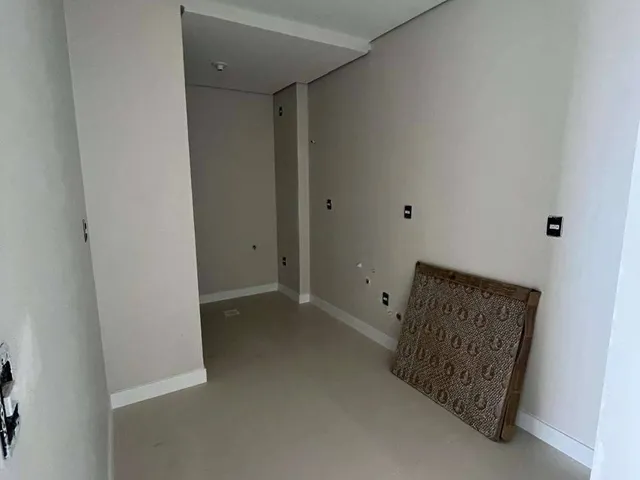 Imagem 10: Apartamento no Centro de Imbituba com Vista Mar e Localização Privilegiada