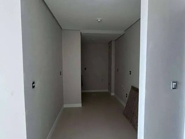 Imagem 11: Apartamento no Centro de Imbituba com Vista Mar e Localização Privilegiada