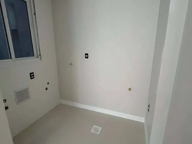 Imagem 16: Apartamento no Centro de Imbituba com Vista Mar e Localização Privilegiada