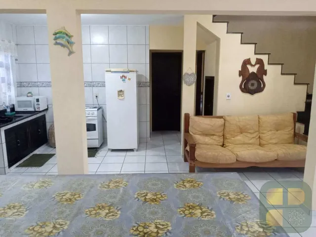 Imagem 14: Sobrado à venda, 50 m da praia, 1 Suíte + 4 quartos, 200m²