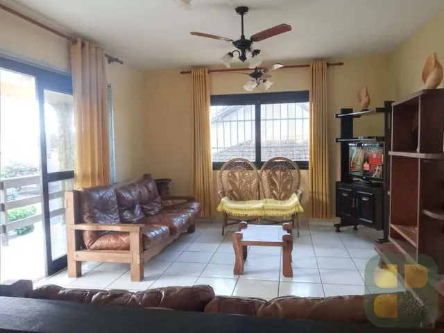 Imagem 8: Sobrado à venda, 50 m da praia, 1 Suíte + 4 quartos, 200m²