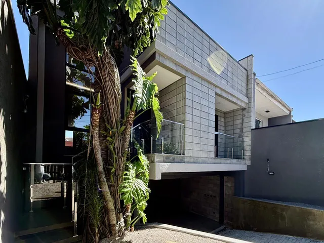 Imagem 15: Casa Nova Estilo Industrial com 5 Quartos e Terraço no Monte Líbano