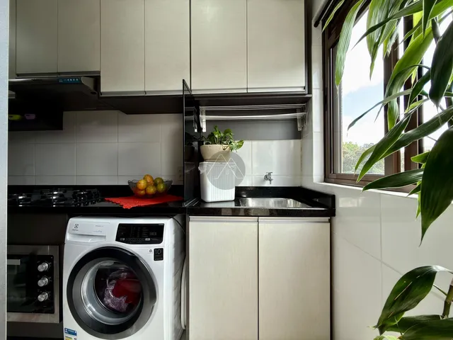 Imagem 10: Apartamento com Móveis Planejados e Sacada com Churrasqueira no Colônia Rio Grande