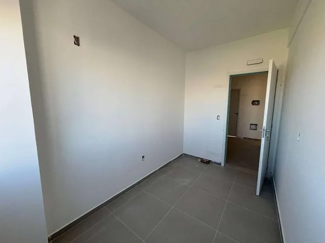 Imagem 2: CASA 3 DORMITORIOS, 1 SUITE, PATIO PARTICULAR