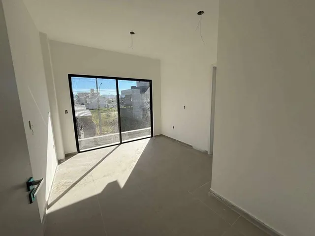 Imagem 4: CASA 3 DORMITORIOS, 1 SUITE, PATIO PARTICULAR