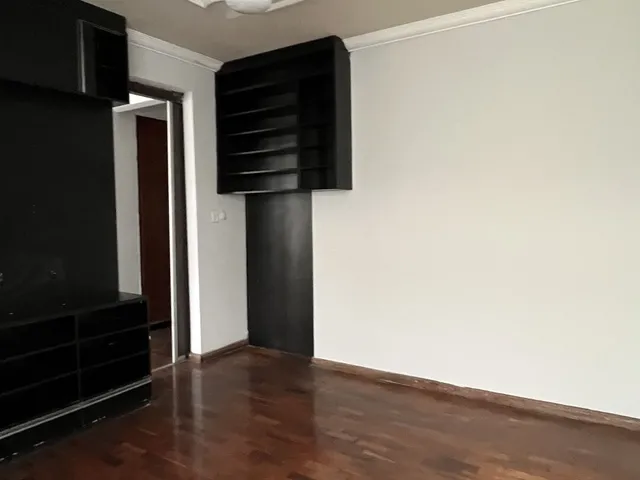 Imagem 7: Casa Geminada para LOCAÇÃO 4 Quartos 2 Banho 1 Vaga