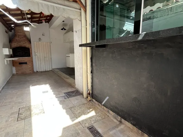 Imagem 4: Casa Geminada para LOCAÇÃO 4 Quartos 2 Banho 1 Vaga