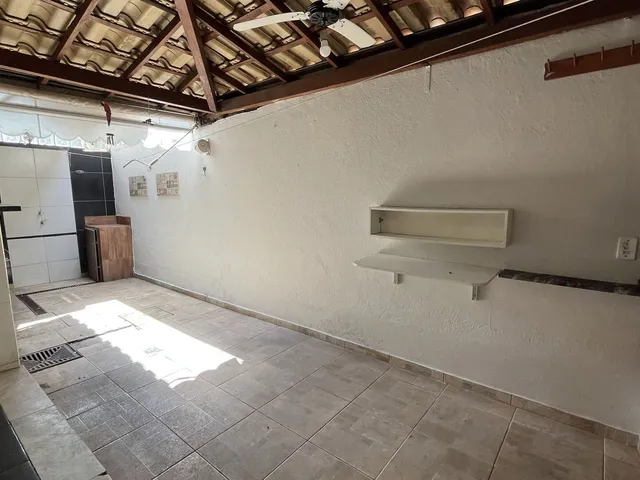 Imagem 16: Casa Geminada para LOCAÇÃO 4 Quartos 2 Banho 1 Vaga
