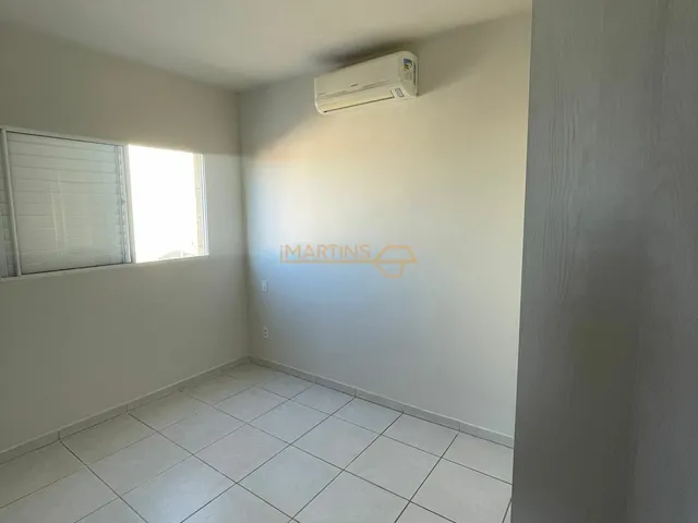 Imagem 9: Apartamento para Venda, Araguari / Mg, Bairro Goiás, 2 Dormitórios, 1 Banheiro, 1 Vaga de Garagem