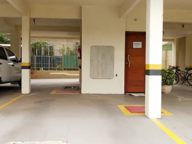 Imagem 2: Apartamento em Cascavel Semimobiliado com 3 Quartos
