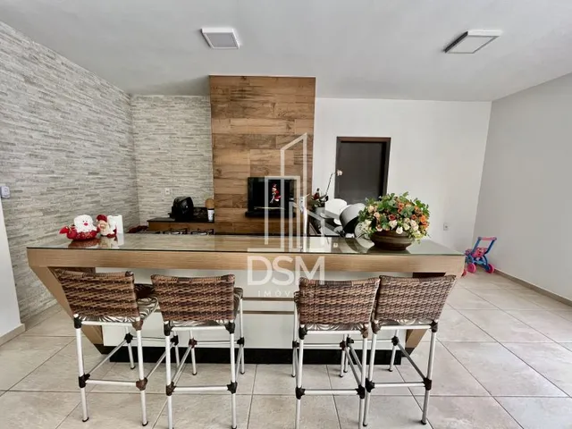 Imagem 7: Casa de Alto Padrão, com 3 Quartos (1 Suíte + 2 Dormitórios), Terreno com 3.200M² a Venda Bairro Águas Claras