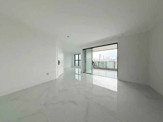 Imagem 4: Apartamento à venda com 135m² por R$ 2.600.000,00