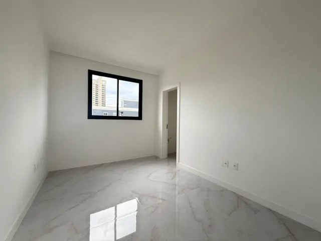 Imagem 14: Apartamento à venda com 135m² por R$ 2.600.000,00