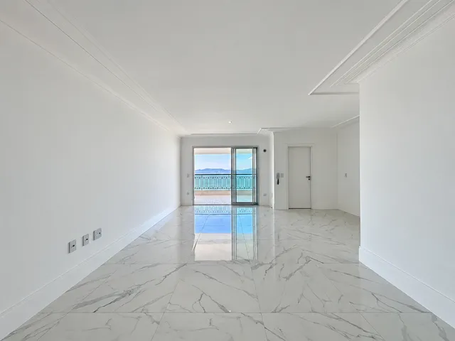 Imagem 11: Apartamento com vista para o mar à venda com 146m² por R$ 3.250.000,00