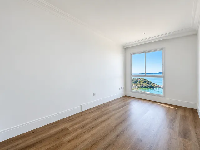 Imagem 3: Apartamento com vista para o mar à venda com 146m² por R$ 3.250.000,00