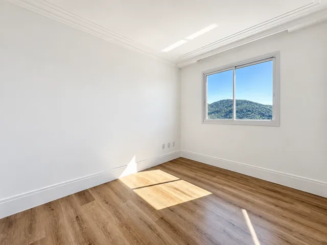 Imagem 2: Apartamento com vista para o mar à venda com 146m² por R$ 3.250.000,00