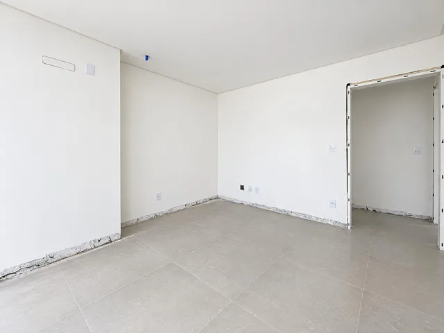 Imagem 14: Apartamento à venda com 142m² por R$ 2.200.000,00