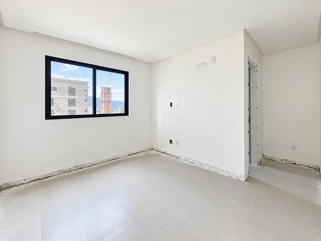 Imagem 15: Apartamento à venda com 142m² por R$ 2.200.000,00