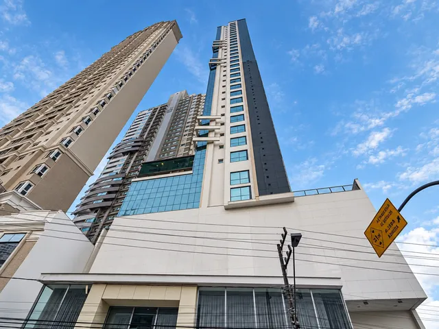 Imagem: Apartamento com vista para o mar à venda