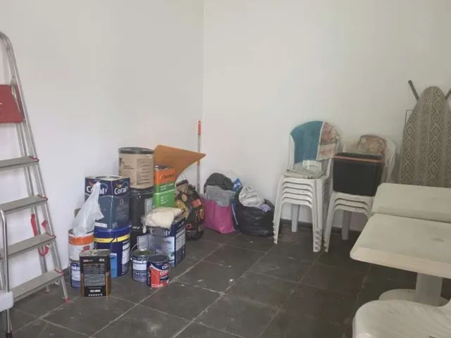 Imagem 2: Casa de 195 metros, com 3 quartos (2 suítes), 2 salas, quintal amplo e 4 vagas de