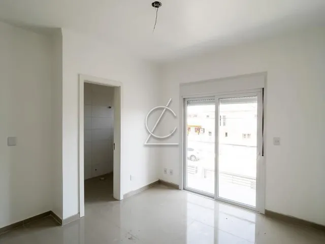 Imagem 7: Sobrado com Pátio, no Igara de (03) Três Quartos, Sendo (01)Uma Suíte e (02) Duas Vagas para Carro