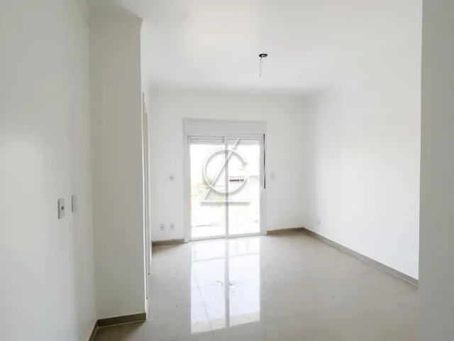 Imagem 10: Sobrado com Pátio, no Igara de (03) Três Quartos, Sendo (01)Uma Suíte e (02) Duas Vagas para Carro