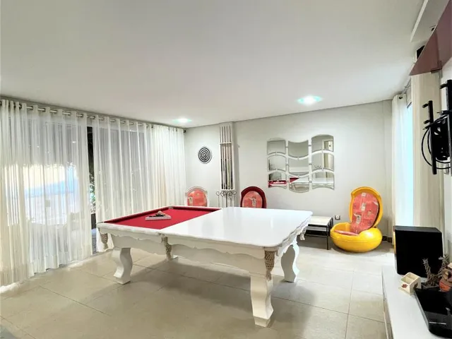 Imagem 12: Casa de Alto Padrão com Elevador no Condomínio Sun Village no Bairro Igara