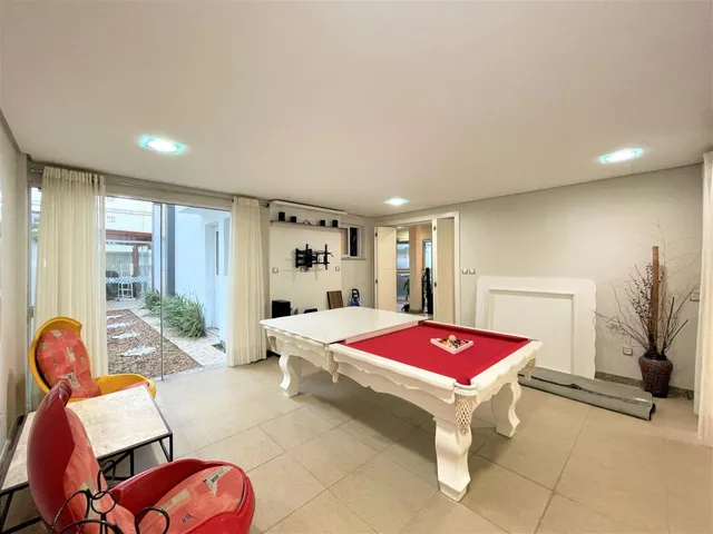 Imagem 13: Casa de Alto Padrão com Elevador no Condomínio Sun Village no Bairro Igara