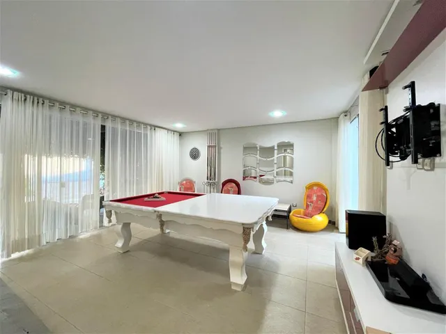 Imagem 11: Casa de Alto Padrão com Elevador no Condomínio Sun Village no Bairro Igara