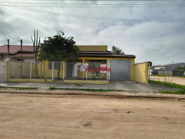 Imagem: Pelegrino Imóveis aluga casa no Balneário