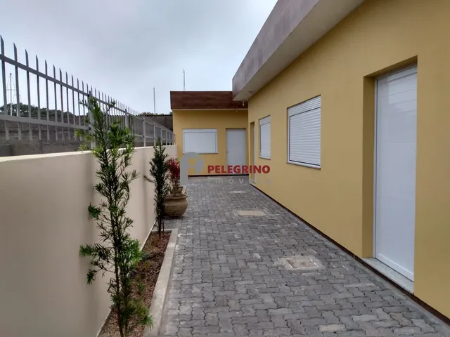 Imagem: Pelegrino Imóveis aluga casa de condomínio