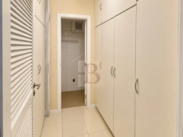 Imagem 2: Apartamento à venda em Icaraí, Niterói-RJ: 2 quartos, 1 suíte, 1 sala, 3 banheiros, 1