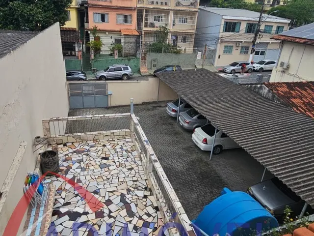 Imagem 4: Casa Duplex Residencial/ Comercial em Santa Martha!