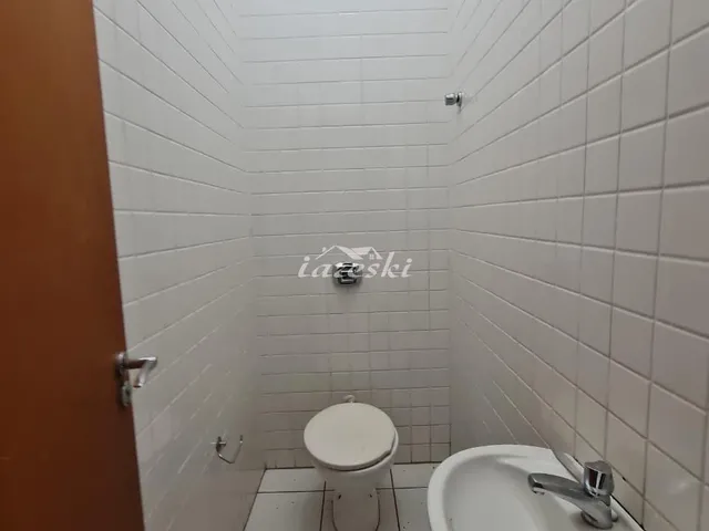 Imagem 12: Ampla Sala comercial com Subsalas, mais de 500m2 na Av Americo Sasdelli na Vila A em Foz