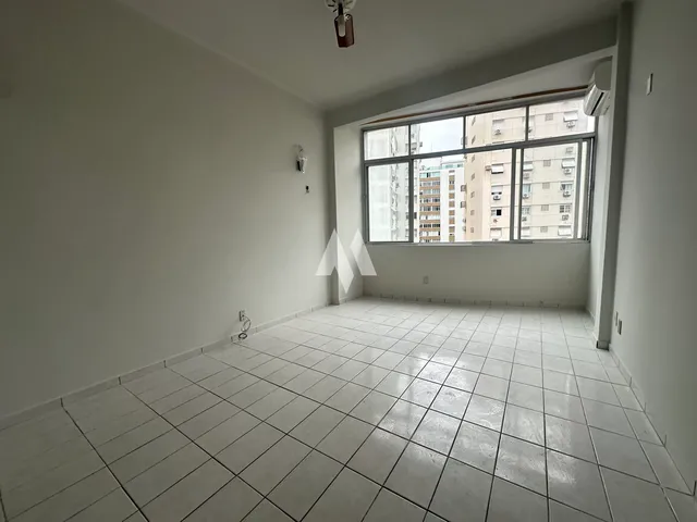 Imagem: Apartamento à venda na quadra da praia