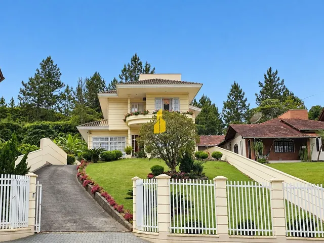 Imagem: Casa de Alto Padrão com 3 dormitórios