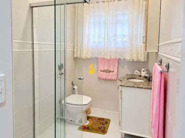 Imagem 6: Casa de Alto Padrão com 3 dormitórios (sendo 2 suítes com closet) no bairro Imigrantes