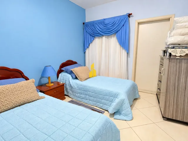 Imagem 9: Casa de Alto Padrão com 3 dormitórios (sendo 2 suítes com closet) no bairro Imigrantes