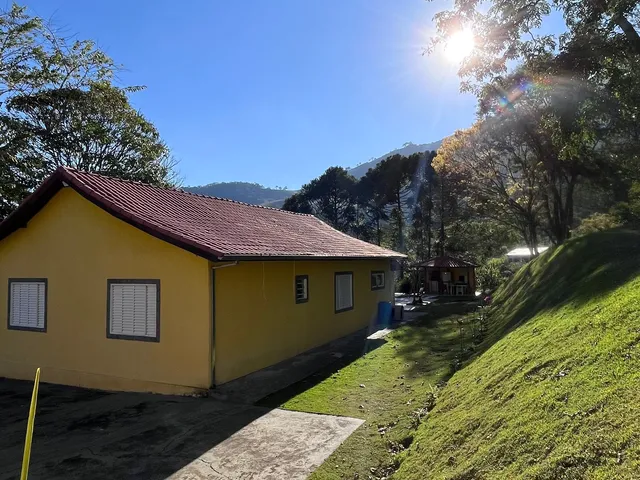 Imagem 7: Chácara À Venda em Delfim Moreira-Mg, Bairro Água Limpa: 4 Quartos, 1 Sala, 1 Banheiro, 150M² de Área. Venha Conferir!