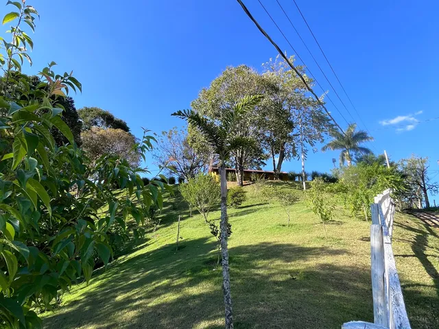 Imagem 13: Chácara À Venda em Delfim Moreira-Mg, Bairro Água Limpa: 4 Quartos, 1 Sala, 1 Banheiro, 150M² de Área. Venha Conferir!