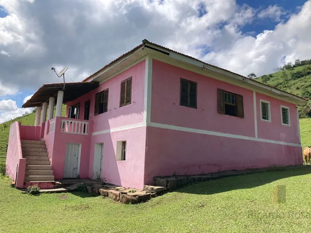 Imagem 11: Imperdível Chácara à Venda em Itajubá-MG, Bairro Angolá: 4 Quartos, 1 Sala, 1
