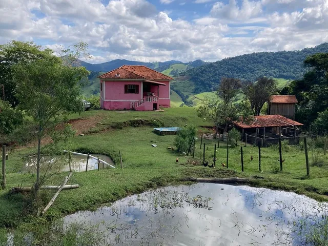 Imagem 13: Imperdível Chácara à Venda em Itajubá-MG, Bairro Angolá: 4 Quartos, 1 Sala, 1