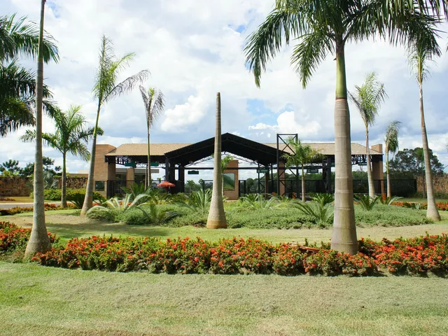 Imagem: Terreno / Lote / Condomínio À Venda, 973M²