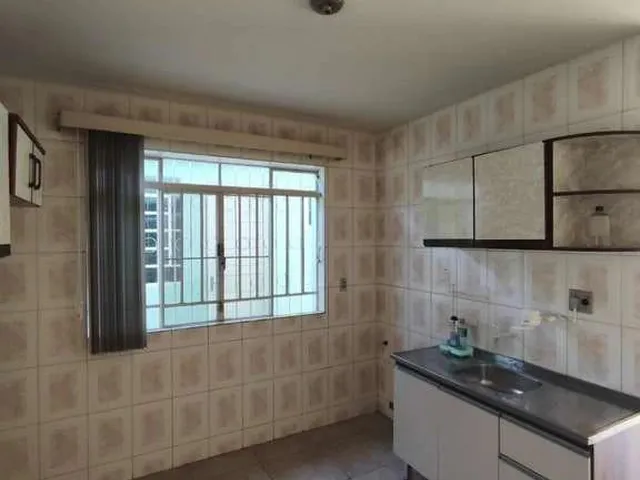 Imagem 4: Casa para Venda em Ponta Grossa, Jardim Carvalho, 3 dormitórios, 2 banheiros, 3 vagas