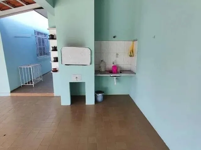 Imagem 7: Casa para Venda em Ponta Grossa, Jardim Carvalho, 3 dormitórios, 2 banheiros, 3 vagas