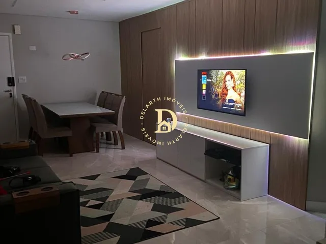 Imagem: O apartamento possui 2 Dormitórios, 1 Suíte, 2 Banheiros,