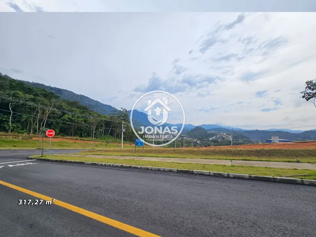 Imagem: Lote com 317,27M²