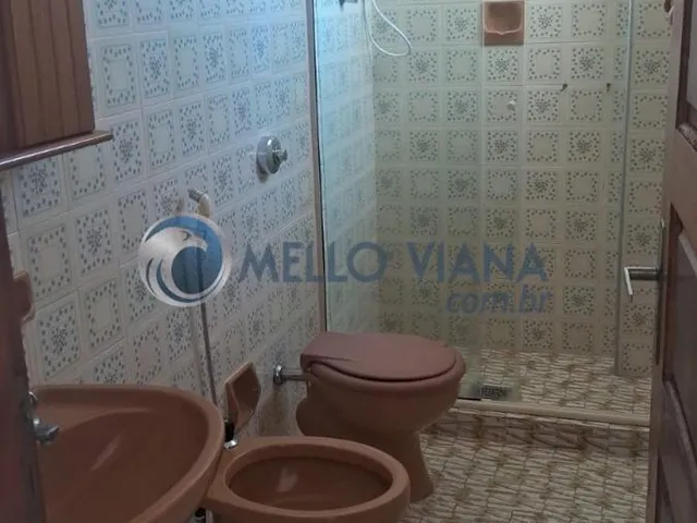 Imagem 5: Apartamento localizado no centro da cidade, 150 metros do Parque, sala, quarto, cozinha