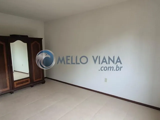 Imagem 5: Excelente chácara localizada em área urbana, com sala com varanda, 4 quartos (sendo 2